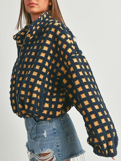 ComfyCube Fuzzy Jacket